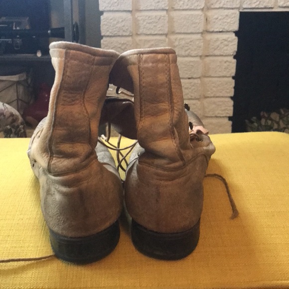 Tan Boots - Picture 6 of 8